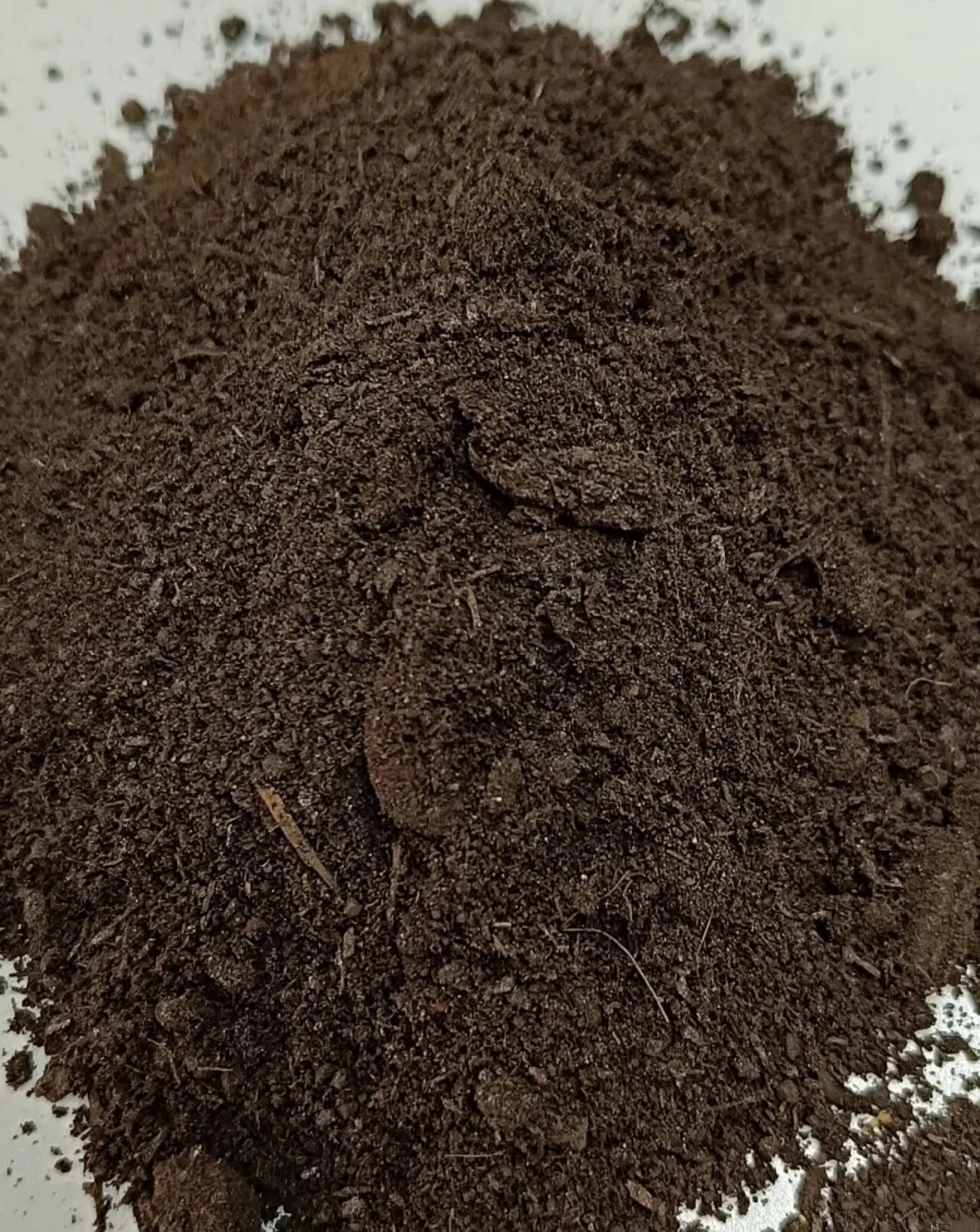 纯有机、无残留，改良土壤不板结。